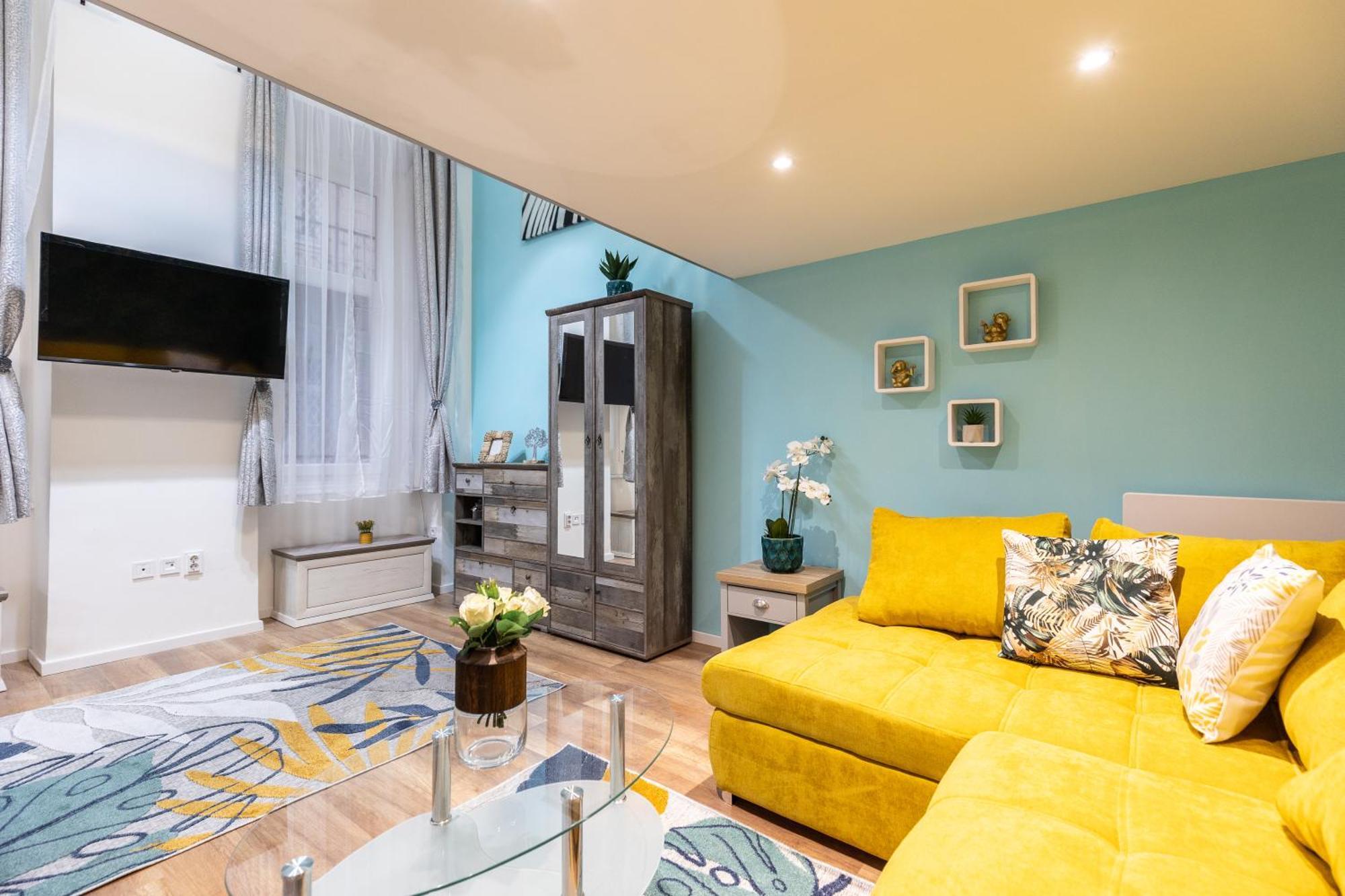 Andrassy Square Residence บูดาเปสต์ ภายนอก รูปภาพ